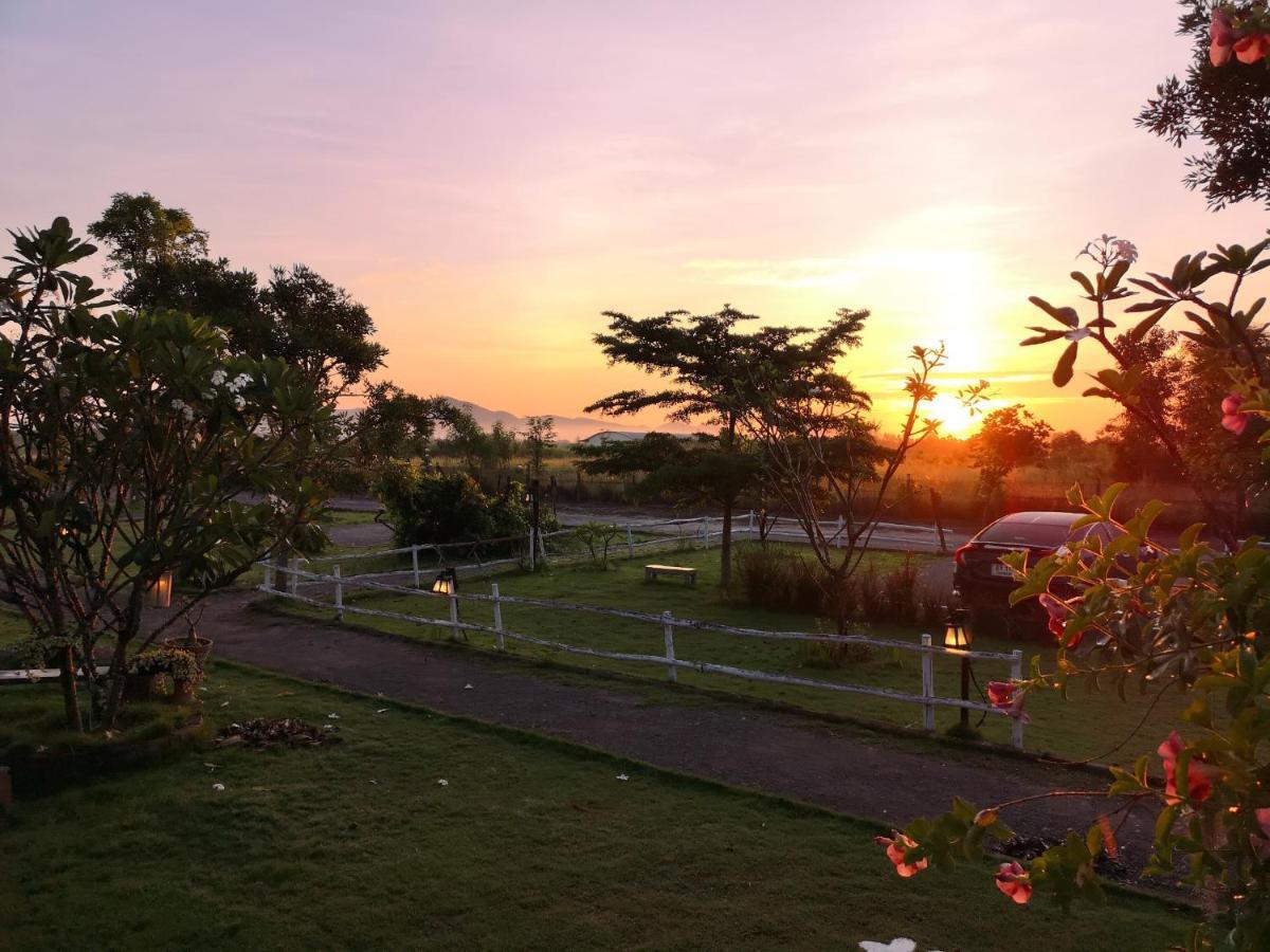 Terrua Main Ten Villa Garden Szuanphung Kültér fotó